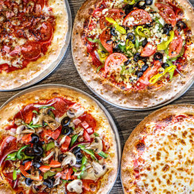 Pizzas at Gus's New York Pizza