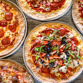 pizza at gus's new york pizza