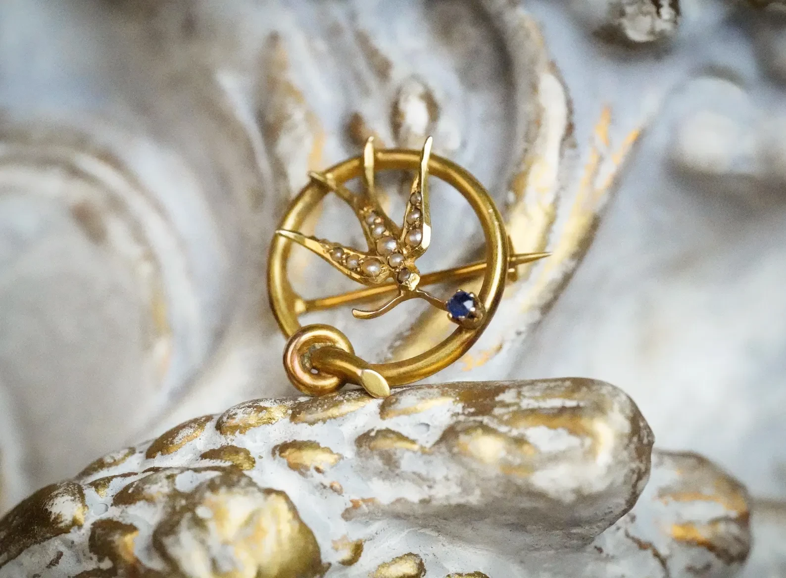 Antique Edwardian 15ct Gold Sapphire Pearl swallow pendant brooch