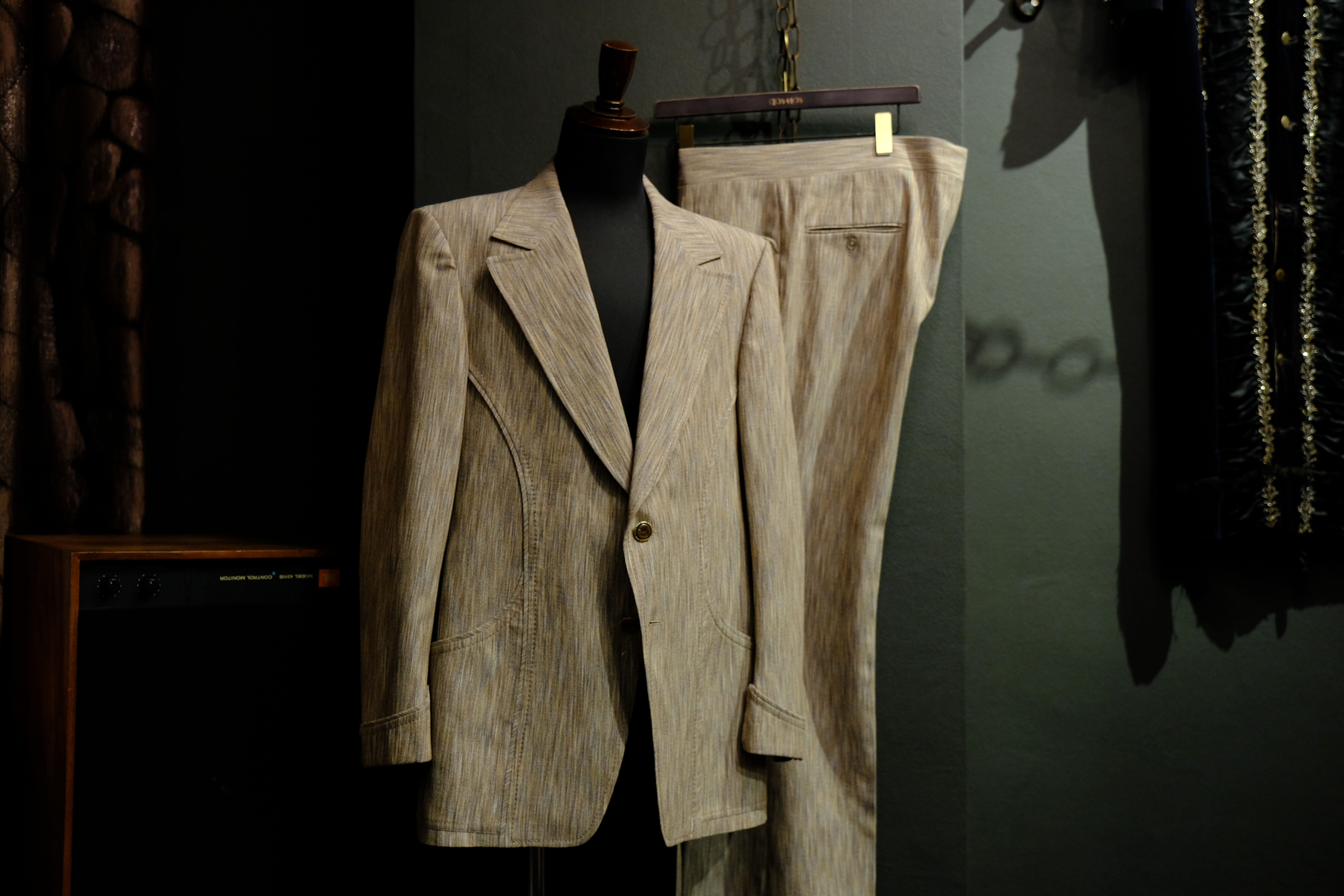 1970's Vintage Suit US44/W39