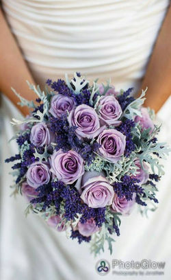 bouquet violine