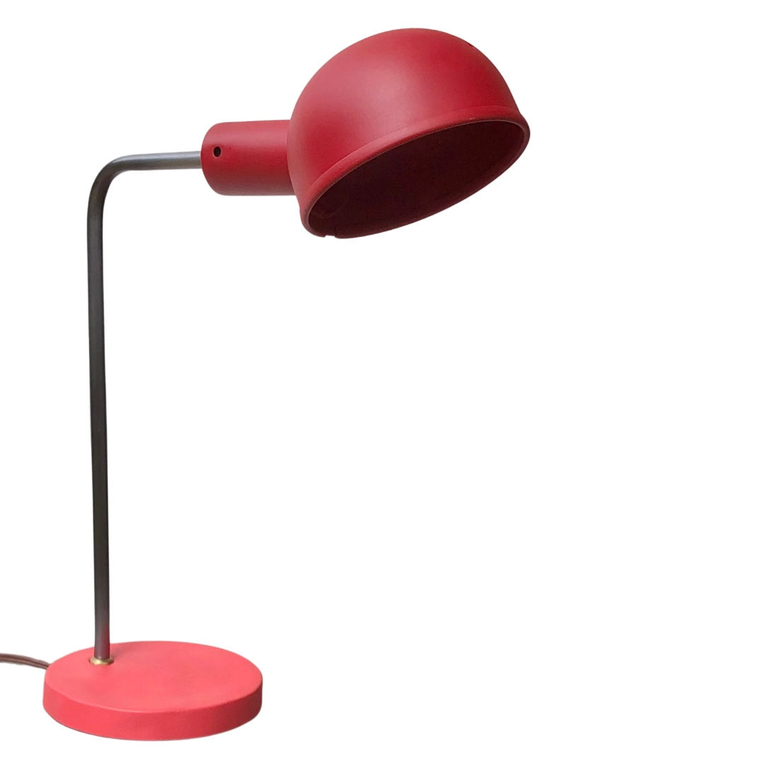 Luminária de Mesa em Ferro