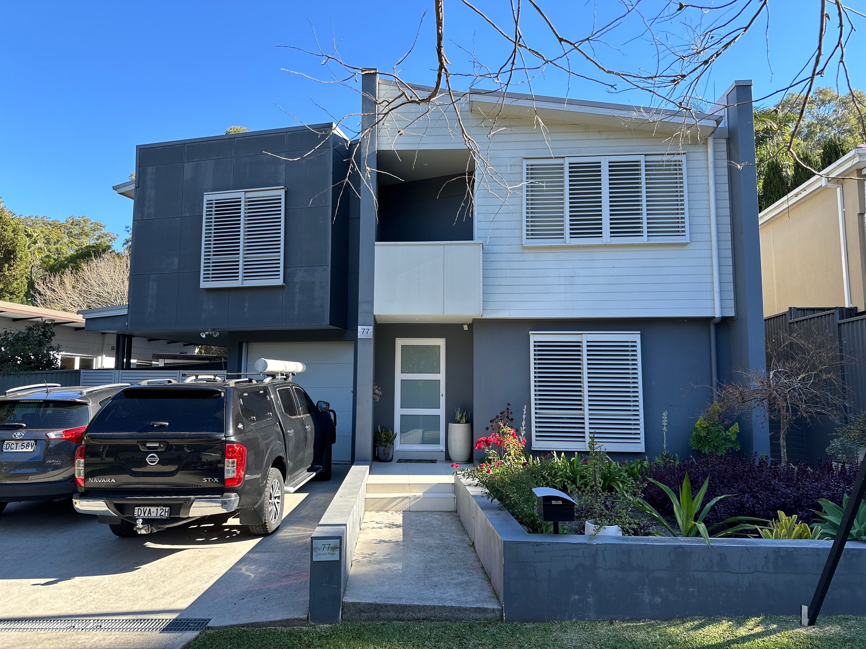 77 Carvers Rd Oyster Bay