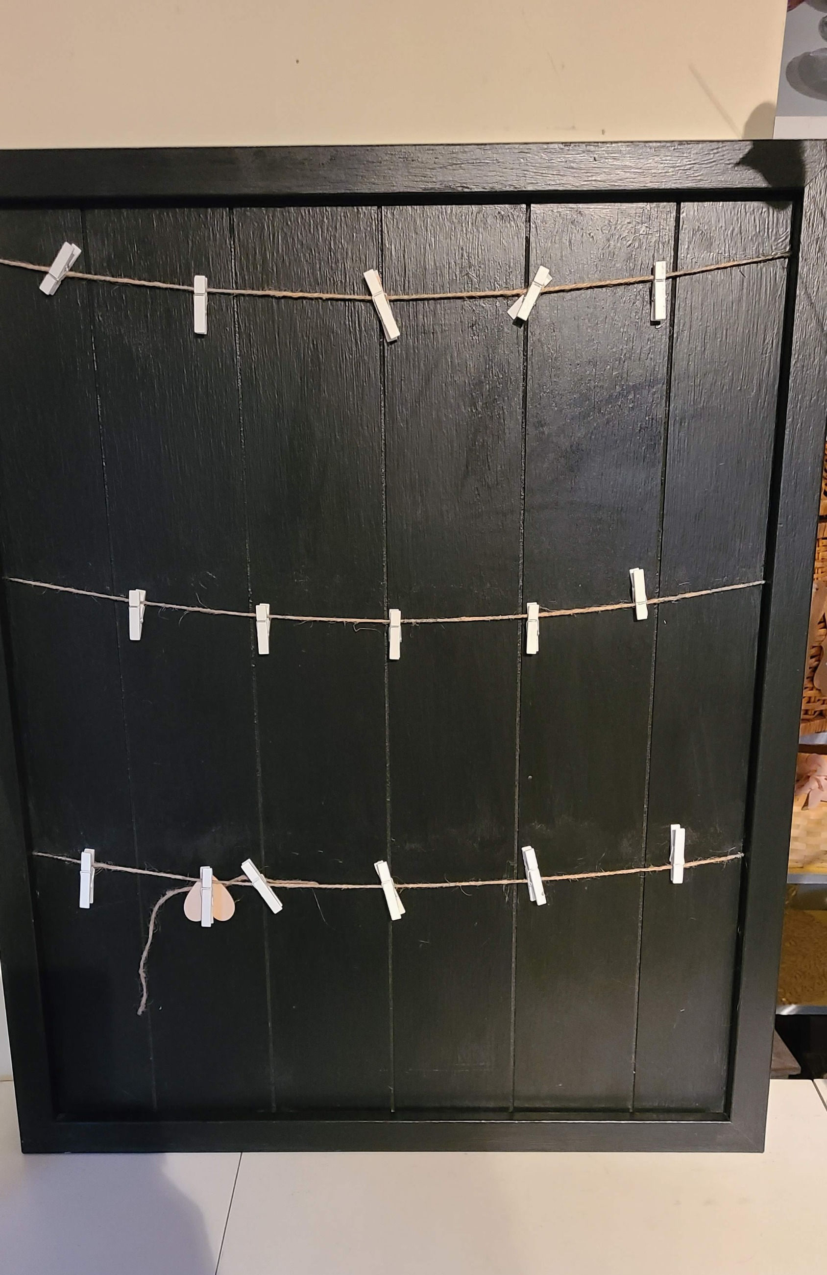 Item #: SC-81 Black Seating Chart/Photo Holder