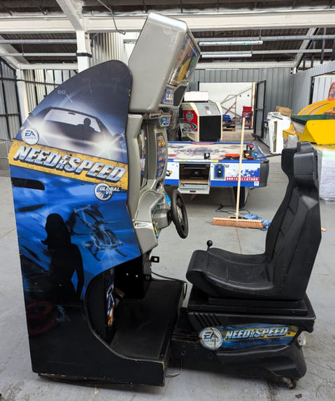 Need For Speed Underground
This is for spares or repairs it has a monitor that's not working. It hasn't got any PC and no IO Board also the back door is missing