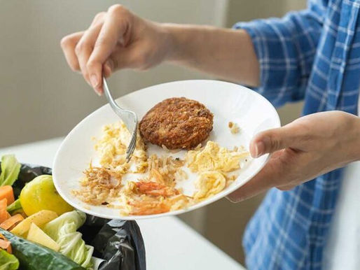 Españoles podrían llevarse a casa comida que no se terminen en restaurantes, por ley