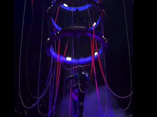 Cantante Katy Perry habría sufrido una descarga eléctrica en pleno concierto