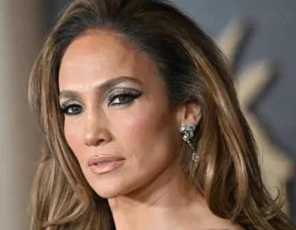 Hay quienes no funcionan en matrimonio: pide Jennifer López divorcio a Ben Affleck
