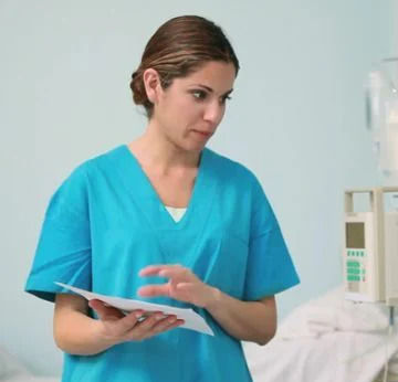 Paran labores de nueva cuenta los médicos en Reino Unido: piden mejores salarios