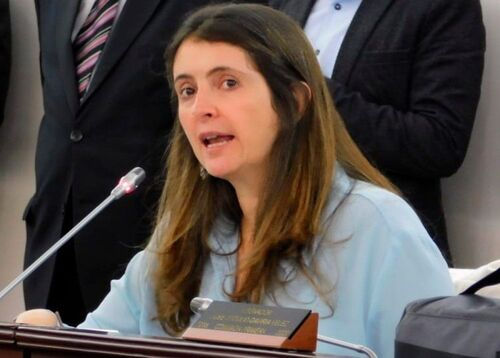 Tendencia: derecha colombiana elige como candidata presidencial a una trumpista