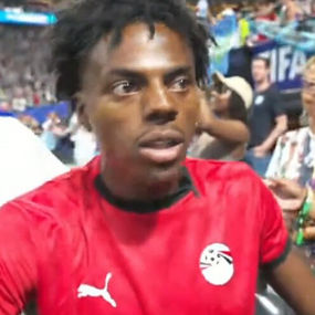 Investiga FIFA insultos racistas de aficionados de Argentina contra youtuber estadounidense