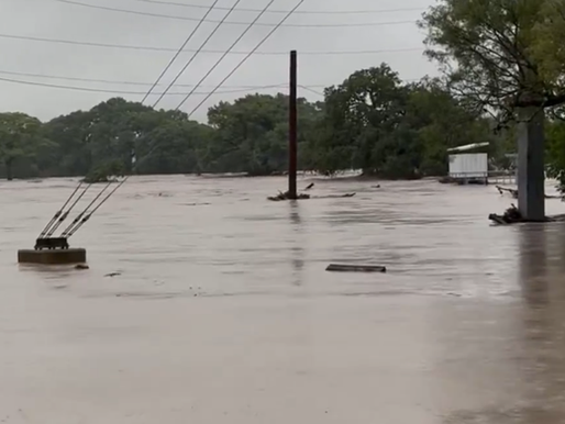 Sube número de muertos por inundaciones en Texas