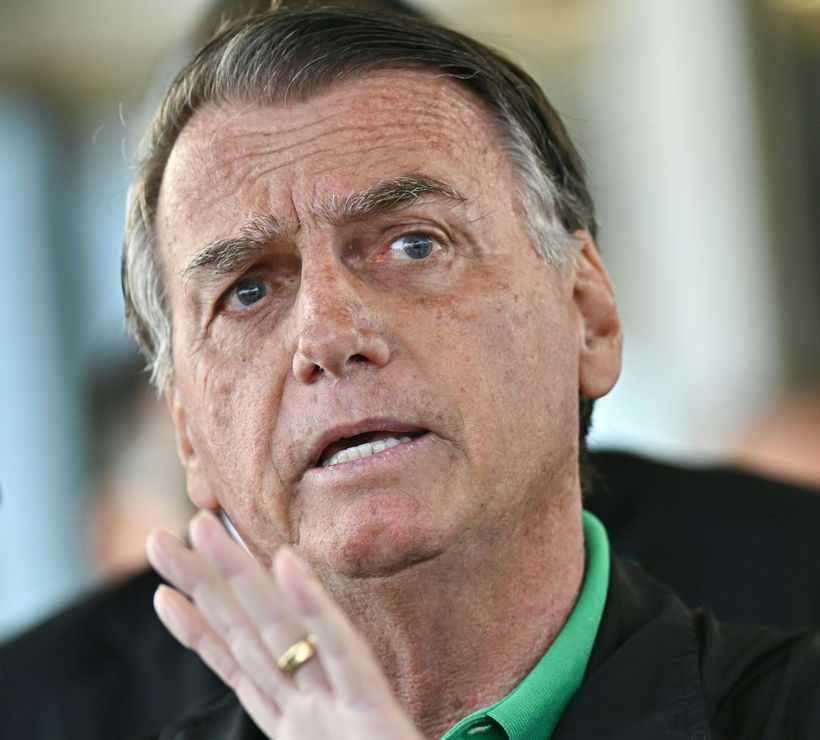 Detiene Policía brasileña a Bolsonaro