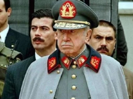 A entregar lo mal habido: Ordenan a herederos de Pinochet devolver 16 millones de dólares