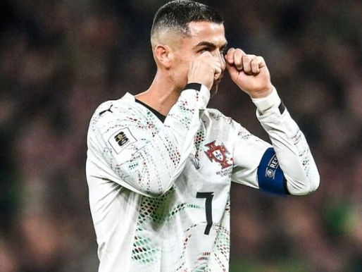 Se mofan de Cristiano Ronaldo tras expulsión en partido contra Irlanda