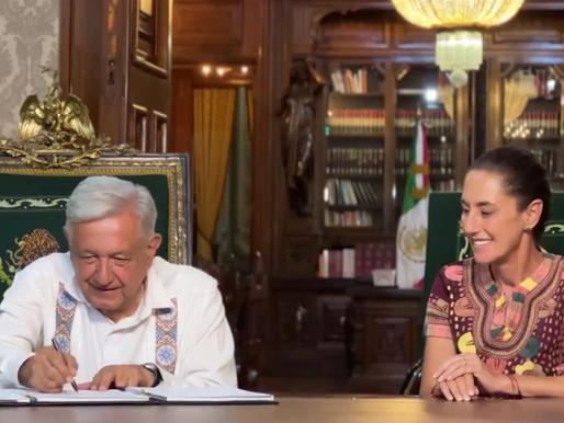 Firma AMLO decreto de Reforma Judicial acompañado de Sheinbaum