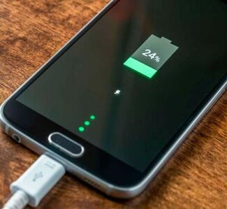 Si vas a carretera, guarda el celular