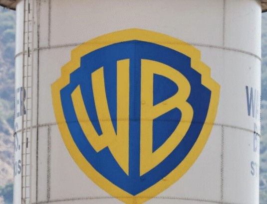 Descarta Warner oferta de adquisición de Paramount