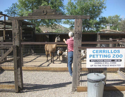 Cerrillos Petting Zoo Entrance