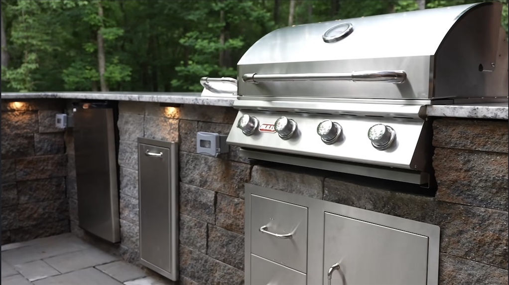 Outdoor Kitchenettes