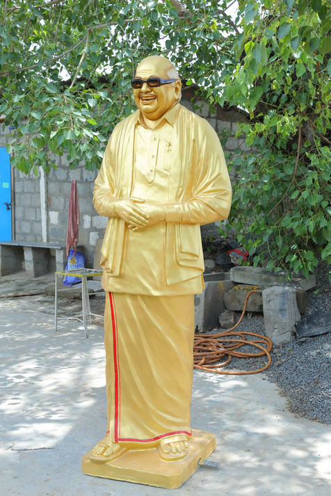 7-feet statue of Muthuvel Karunanidhi, handcrafted in bronze or fiber by Surya Silpasala (Katuri Sculptures), ideal for political memorials, public spaces, and cultural landmarks
