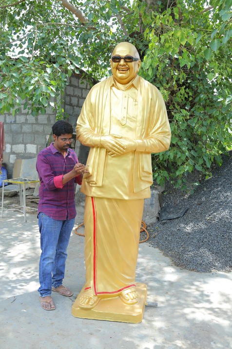 7-feet statue of Muthuvel Karunanidhi, handcrafted in bronze or fiber by Surya Silpasala (Katuri Sculptures), ideal for political memorials, public spaces, and cultural landmarks