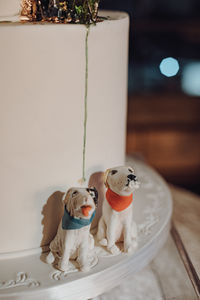 wedding cake figurines