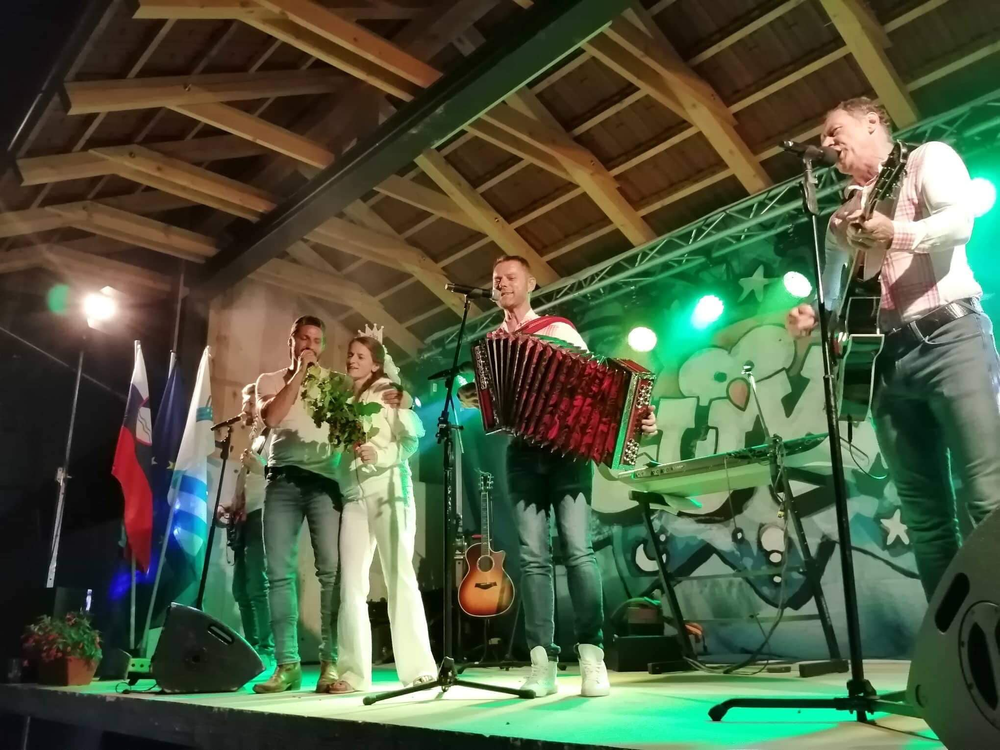 Na odru s Čuki. Jasminina dekliščina