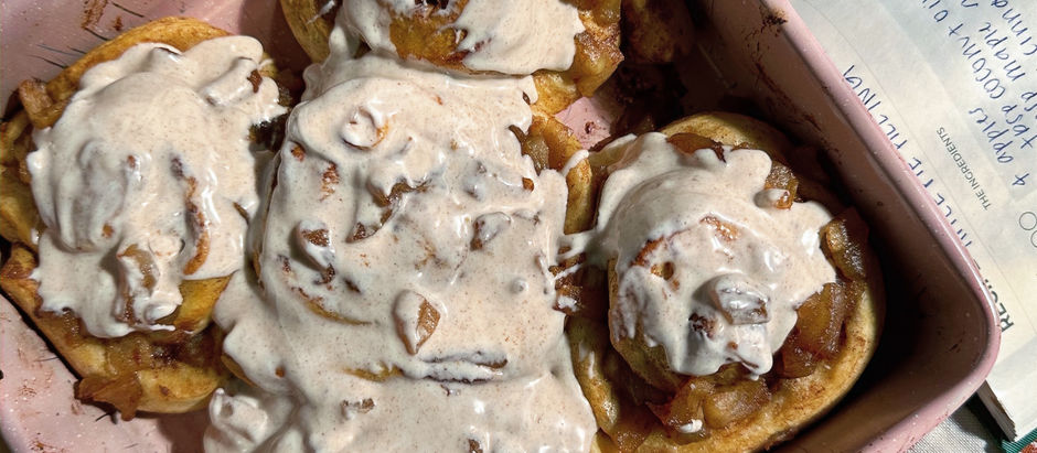 Apple Pie Cinnamon Rolls