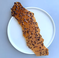 ארוז800גרם
עם הפרדת פרגפלסט לכל שכבה
בקופסאת 2 ליטר