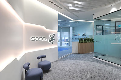 060A0694-edited for Demax.jpg