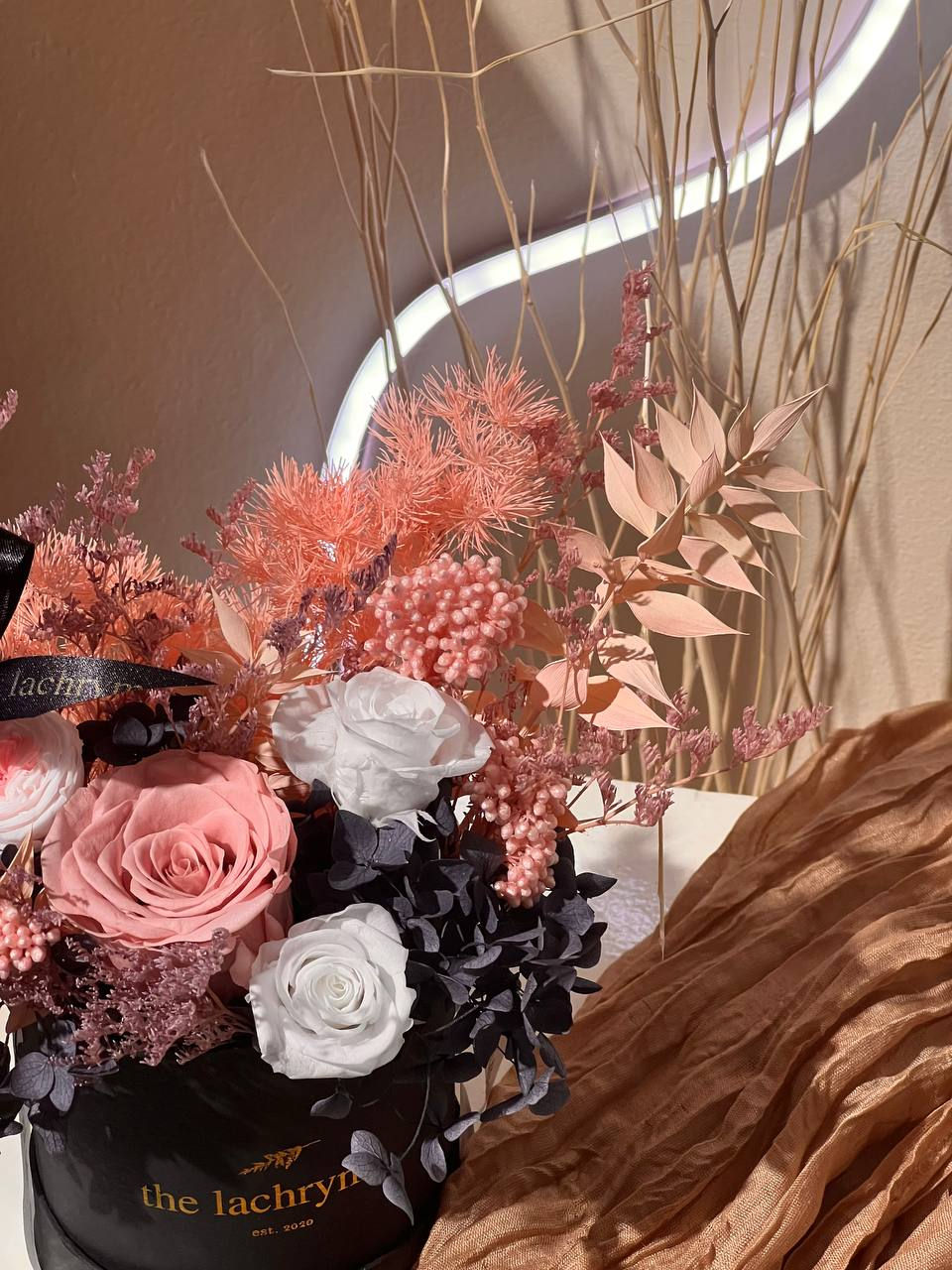 Thumbnail: Pearl | Preserved blooms | Le Fleur