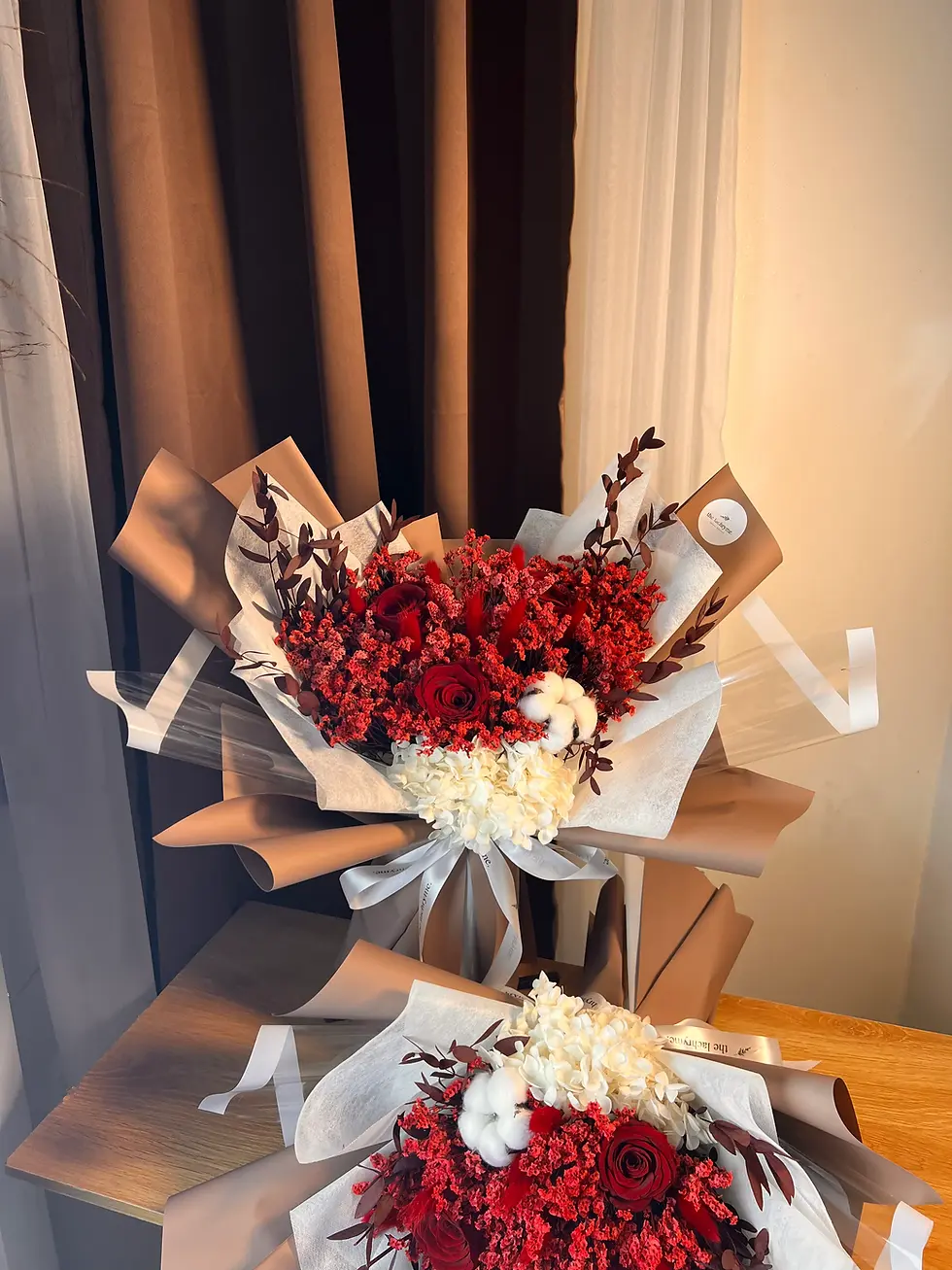 Thumbnail: Lara | Preserved Blooms | Grand