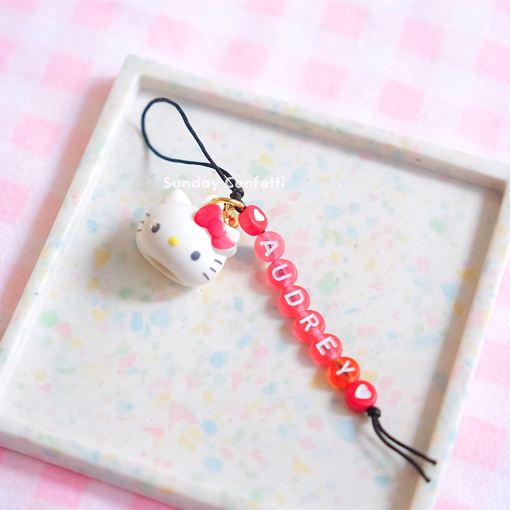 Hello Kitty mini charm 