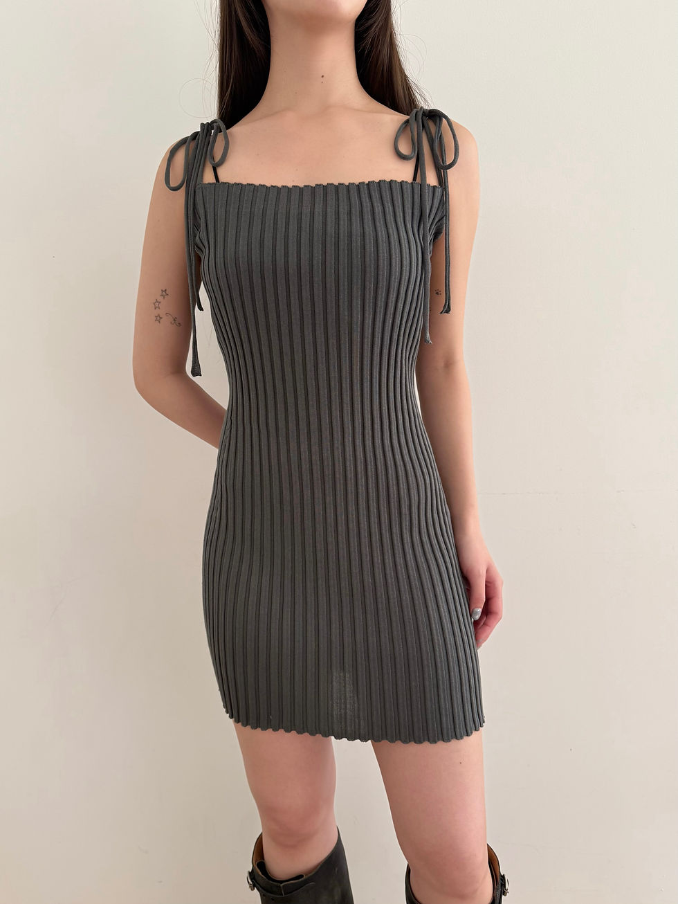 サムネイル： Rib knit ribbon dress /Gray