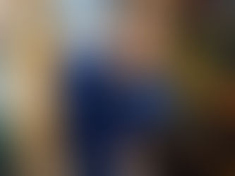 Image of an expert technician managing structured cabling installation