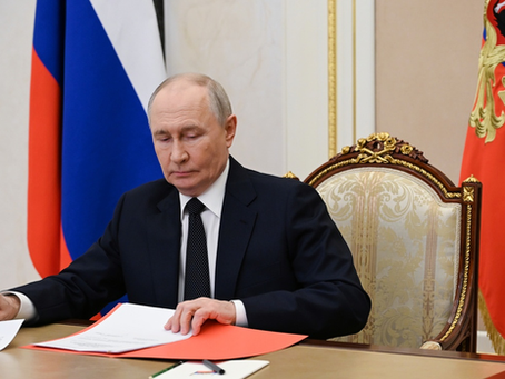 Путін, бензин і пропаганда: як руйнується ореол російського режиму