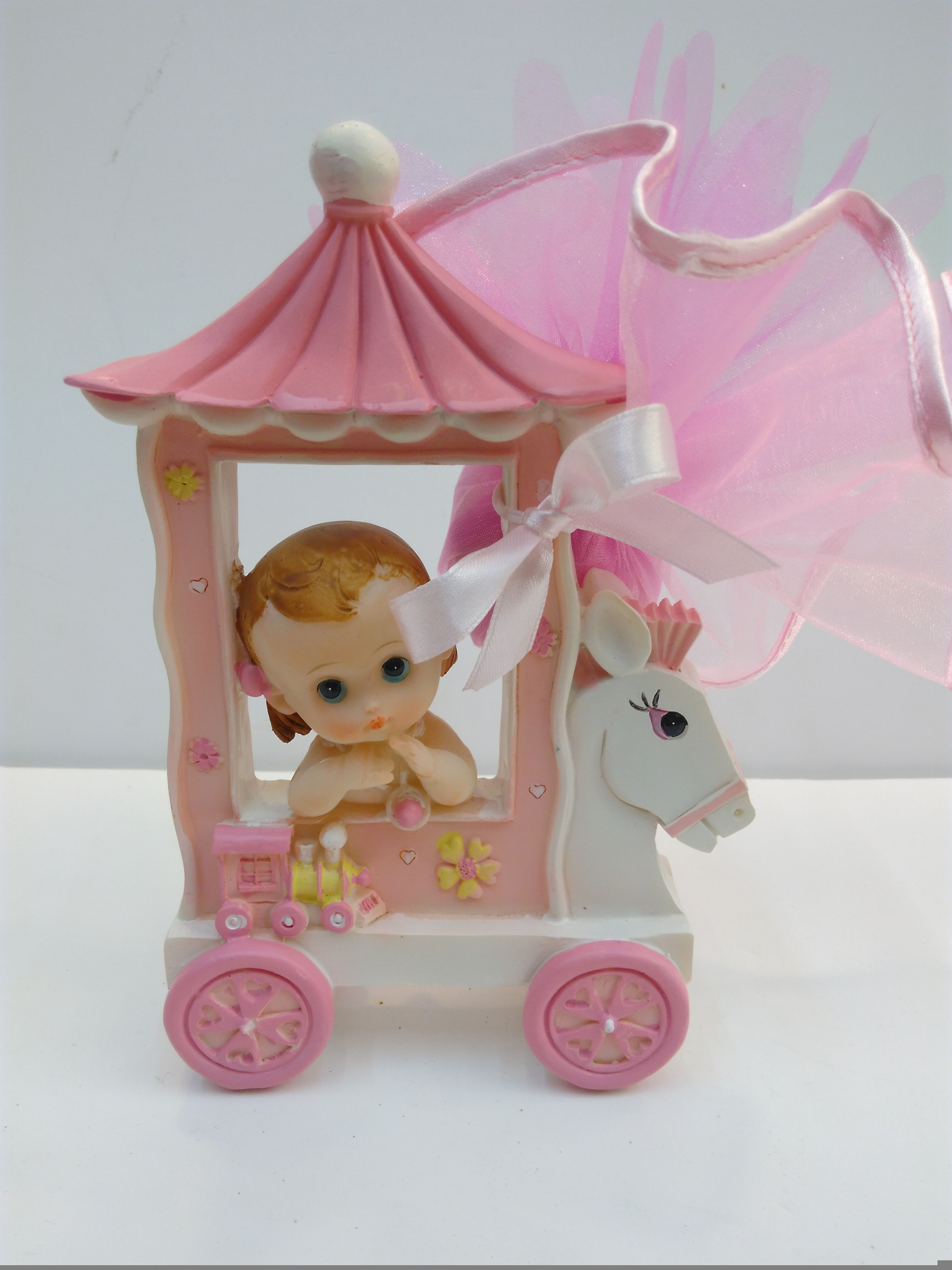 Bébé fille fenêtre