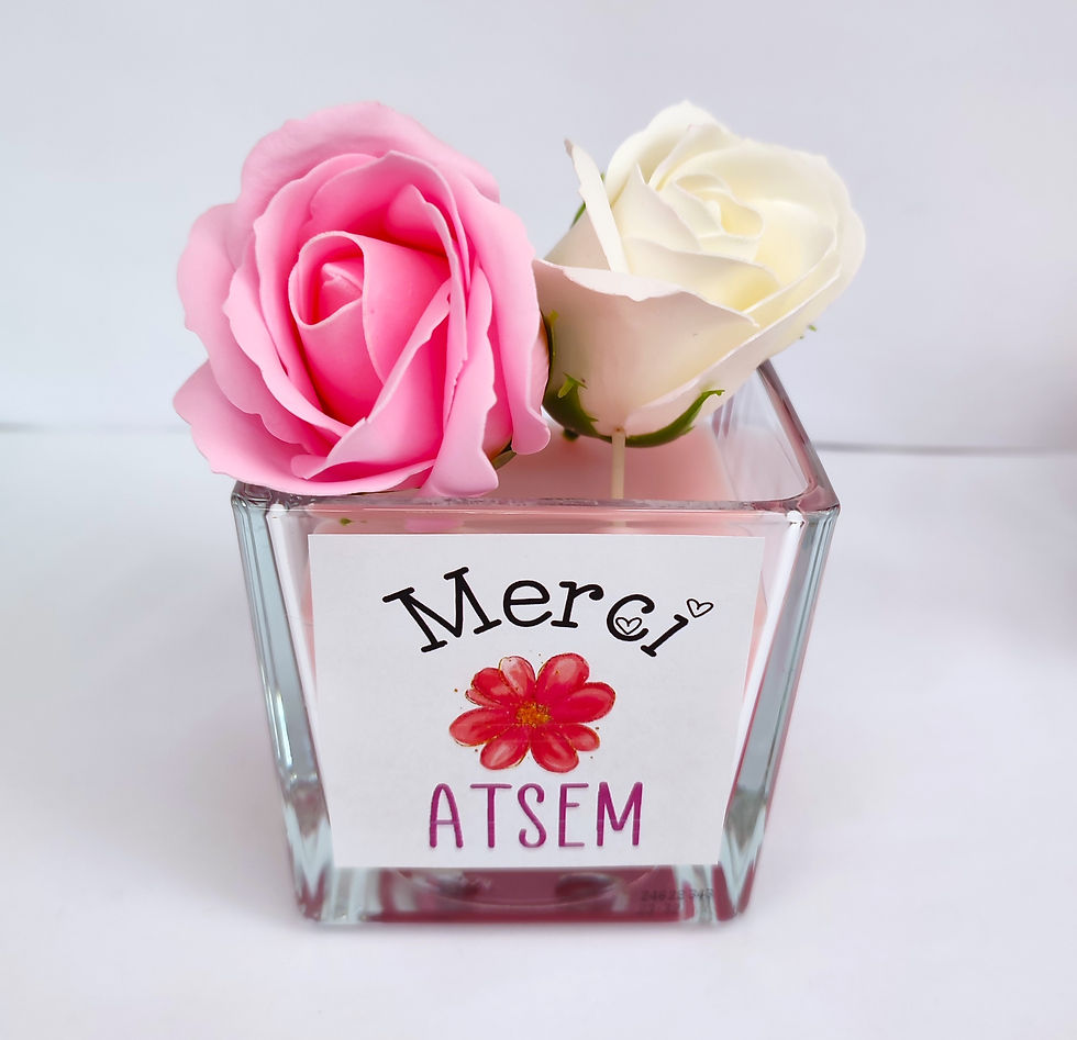 Miniature : Bougie ATSEM + 2 fleurs en savon