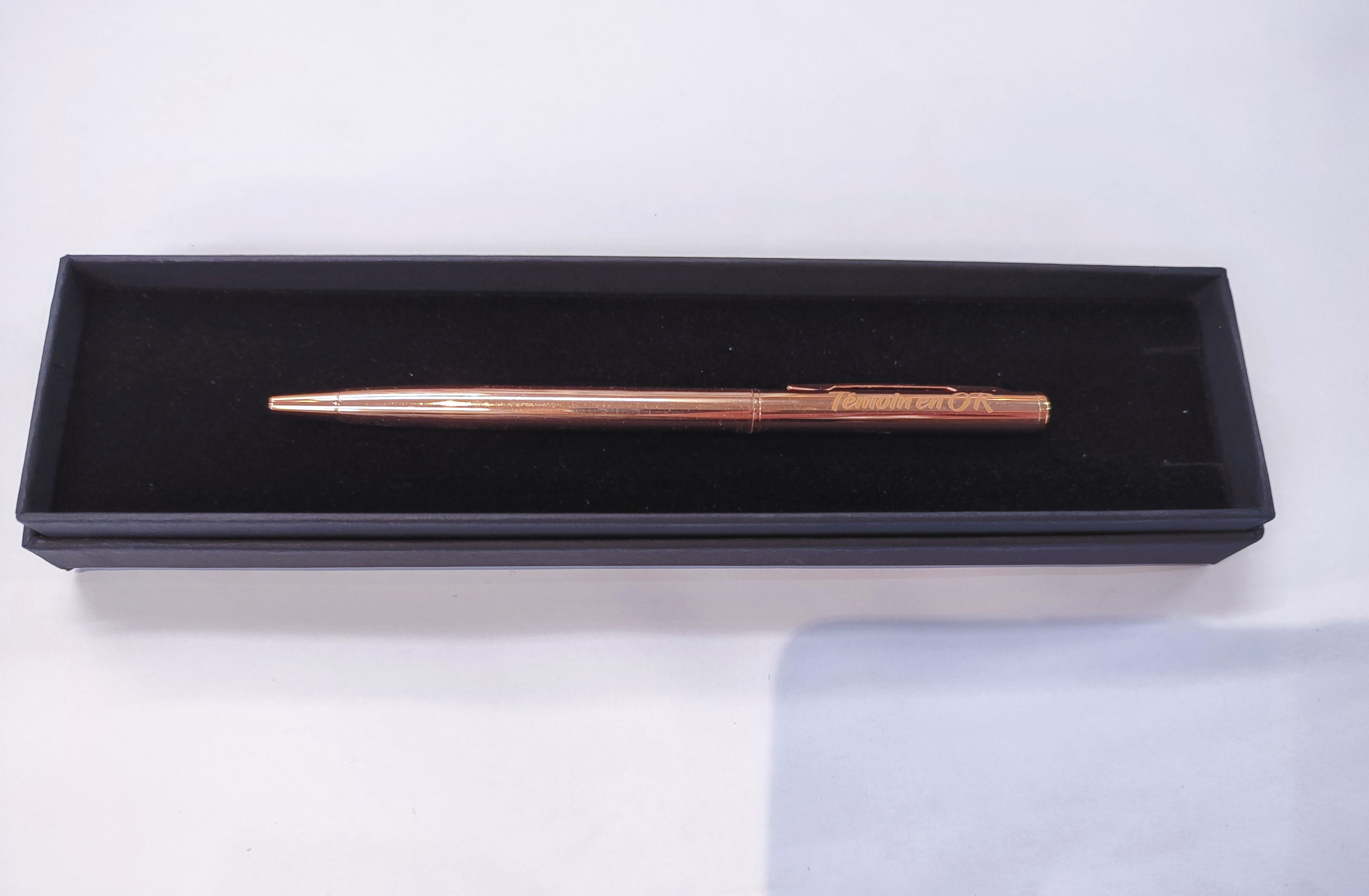 Stylo gravé "Témoin en Or"