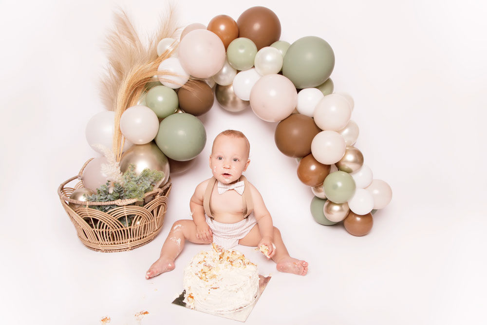 1st Birthday Cake Smash Photoshoot Gift Voucher