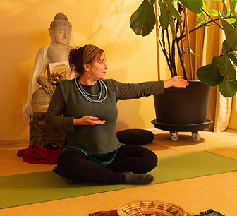 Yoga-Sternenkorb Claudia_Website.jpg