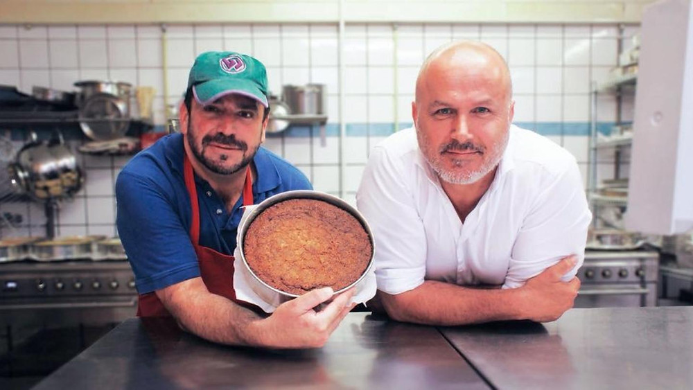 Ken Hardy and Jur van Hoorn at American Baking Company in the kitchen