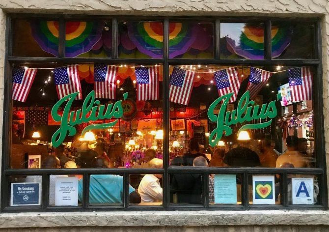 Julius' gay news