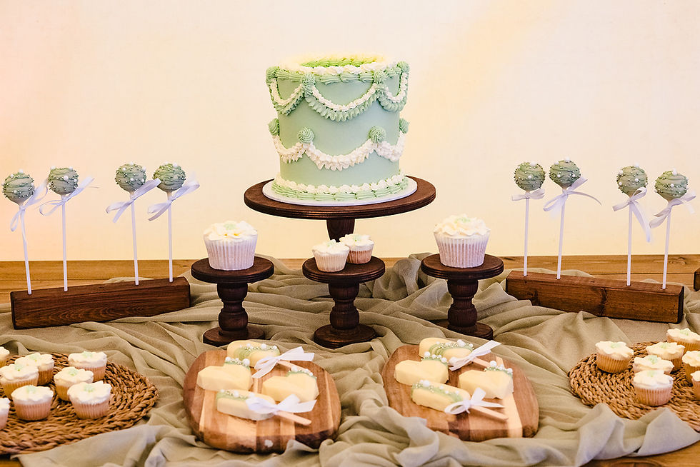 7 Alternatives to Tiered Wedding Cakes