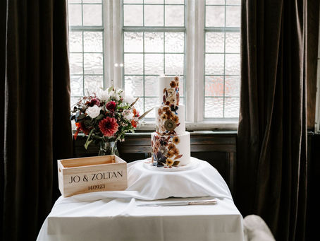 The Questions You Need to Ask Your Wedding Cake Designer