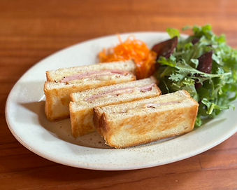 IMG_7176 (1)_edited.jpg