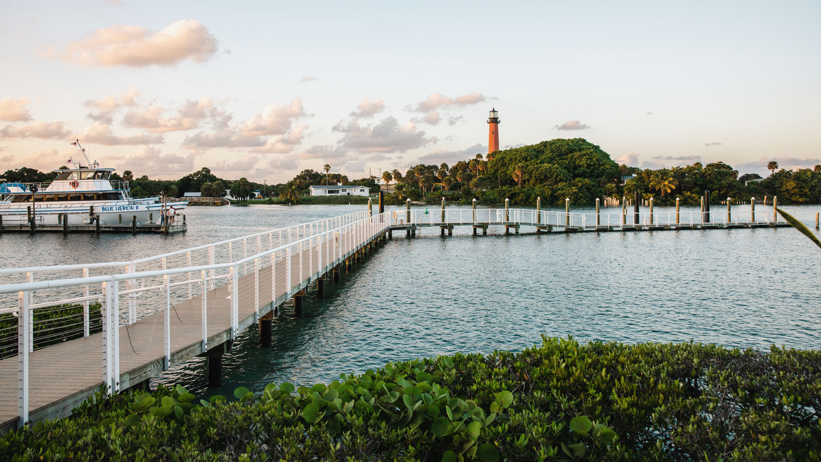 Waterfront wedding venue along Jupiter's Intracoastal with scenic water views