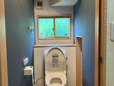 大津町でトイレ交換工事行いました。