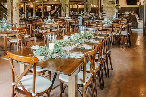 Indoor image of tables decorated for Columbus wedding venue